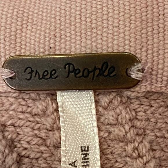FREE PEOPLE Can’t Wait Pink Women's Sweater poncho Size MEDIUM - Picture 5 of 12